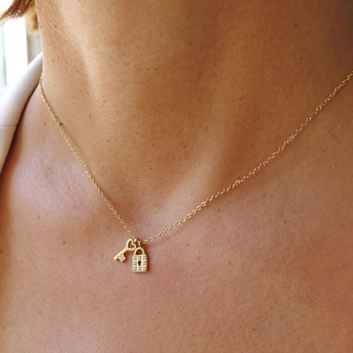 Padlock necklace