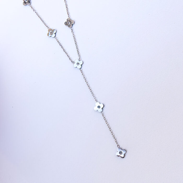 Collier lasso en Y avec trèfles et petits brillants - Image 5